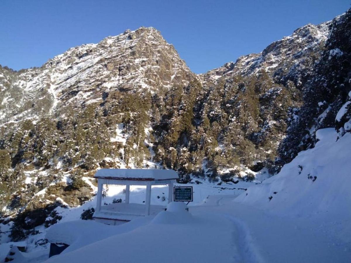 Himrab Chopta Resort Екстериор снимка