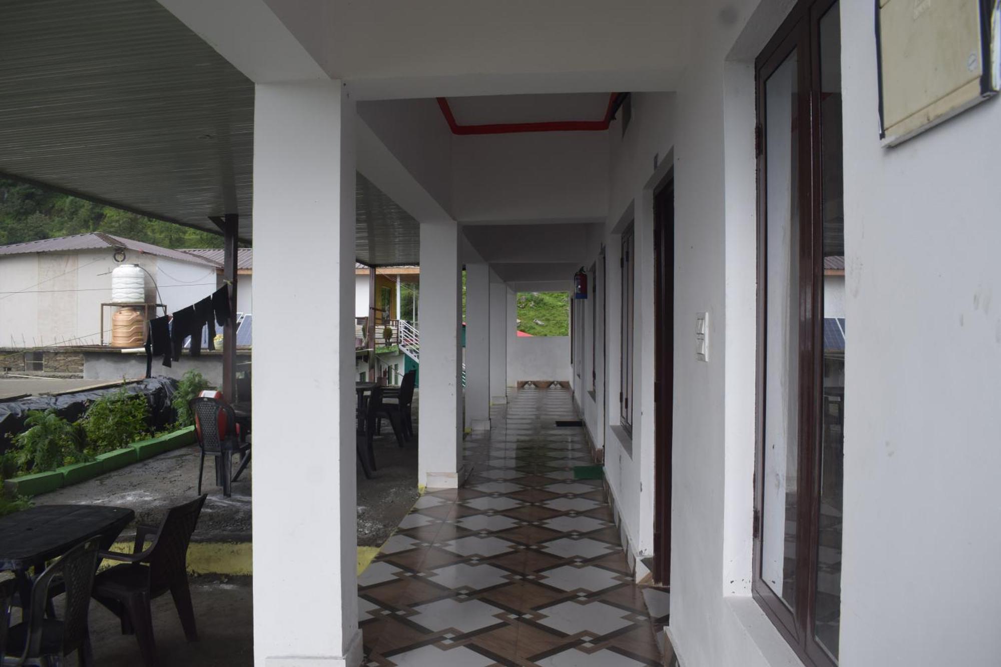 Himrab Chopta Resort Екстериор снимка