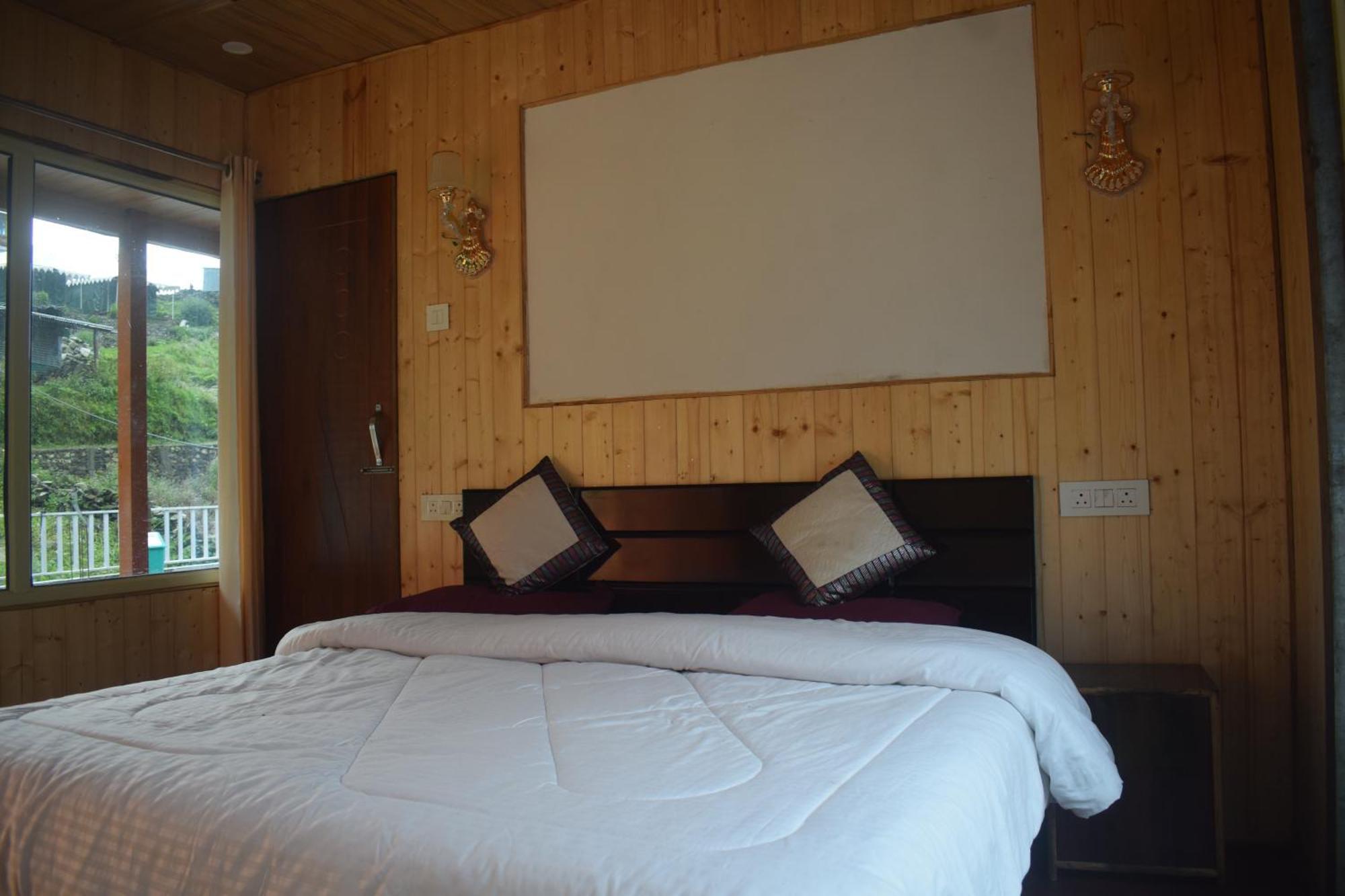 Himrab Chopta Resort Екстериор снимка